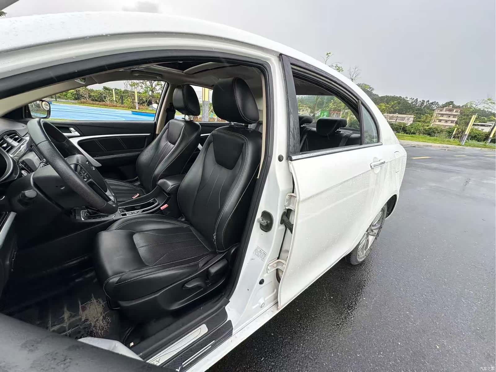 Geely Emgrand, 2017 10