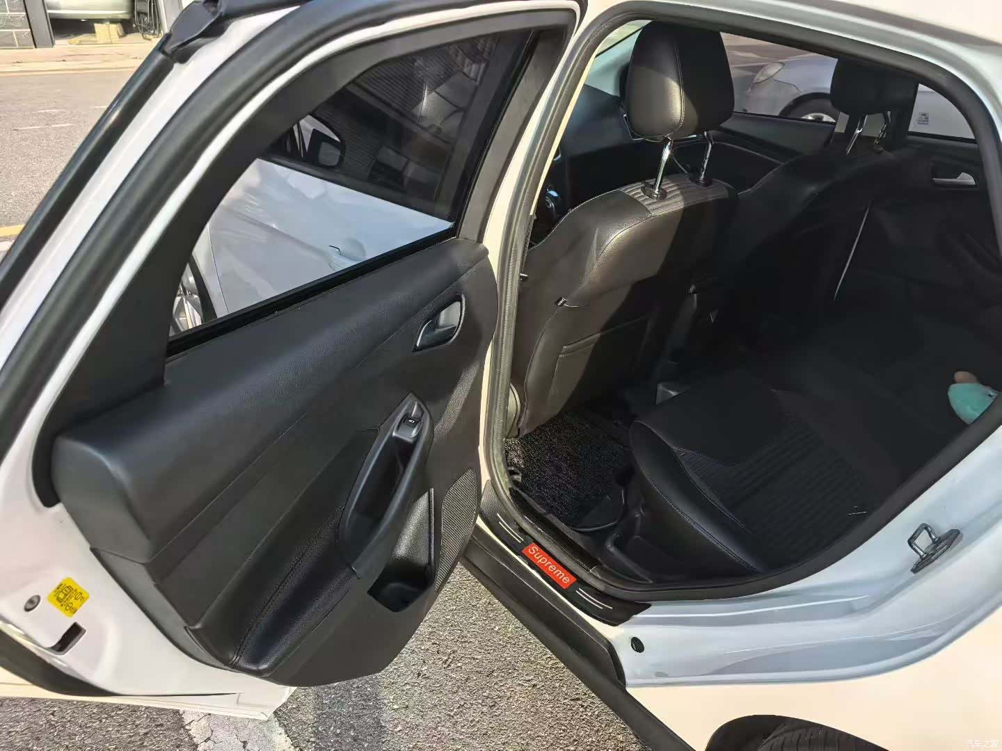 Ford Focus, 2018 все фото