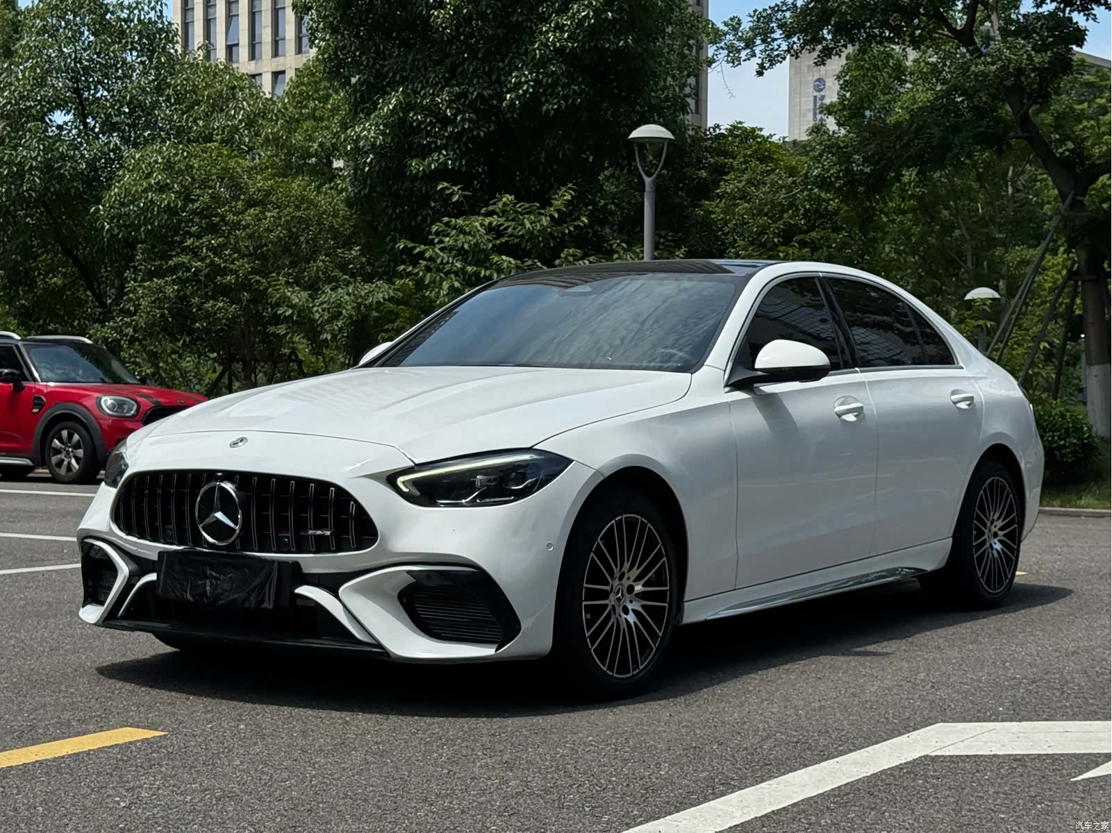Mercedes-Benz C-Class, 2024 1
