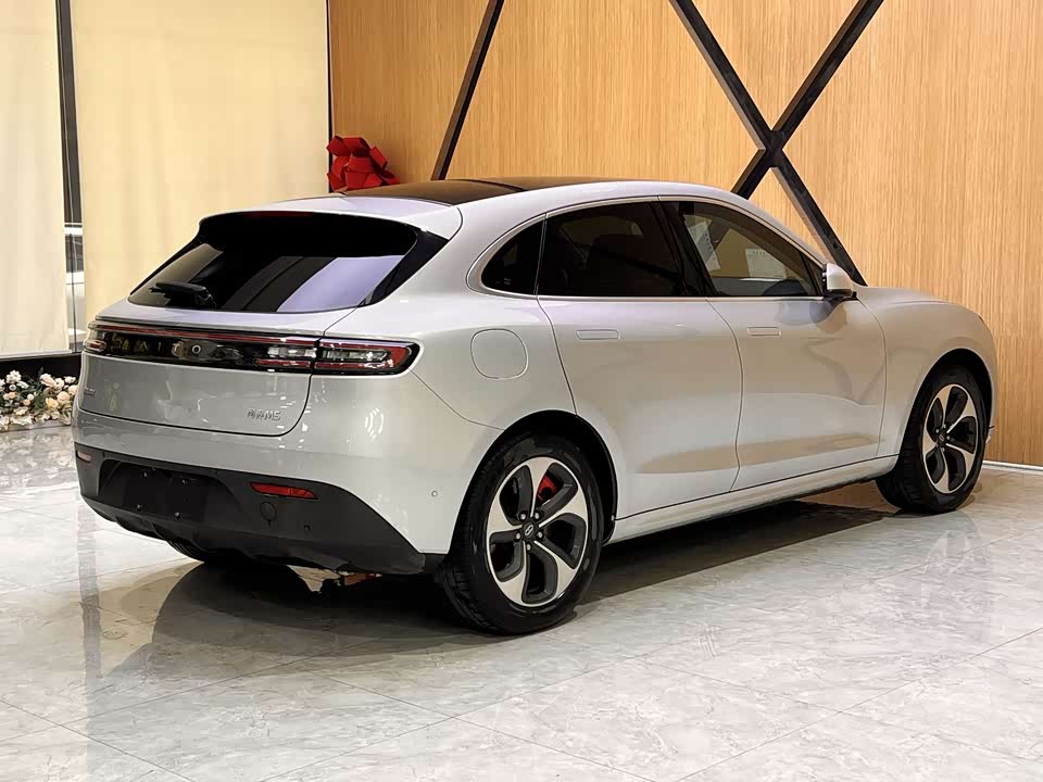 AITO Ask the world M5