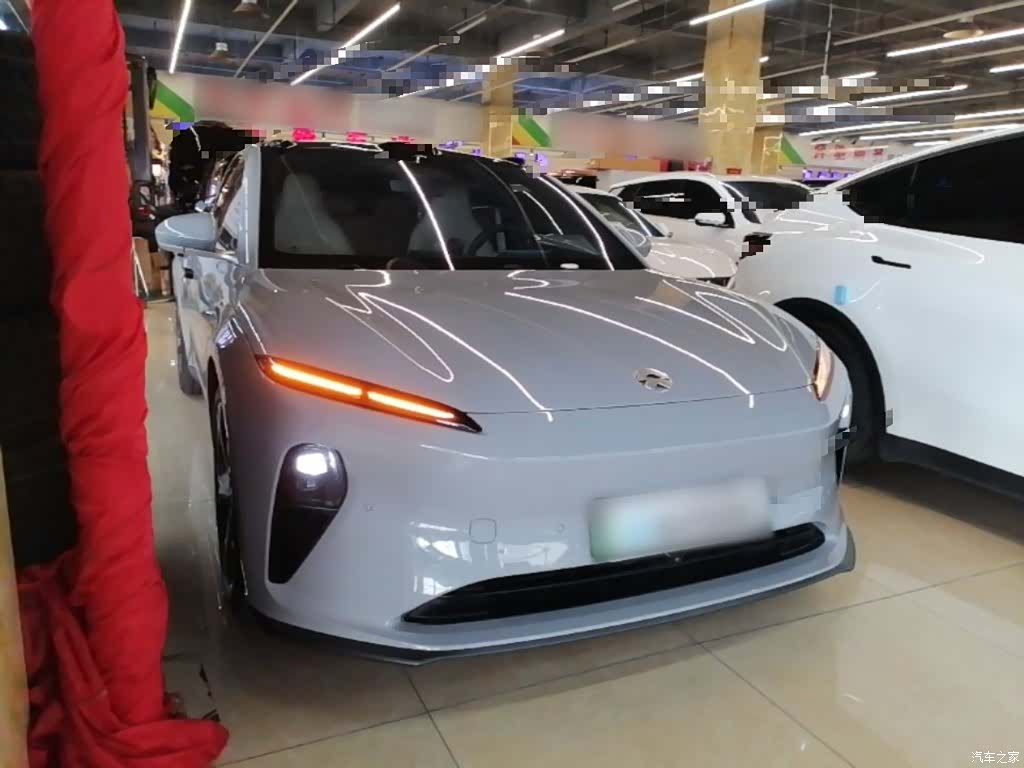 NIO ET5, 2025 4