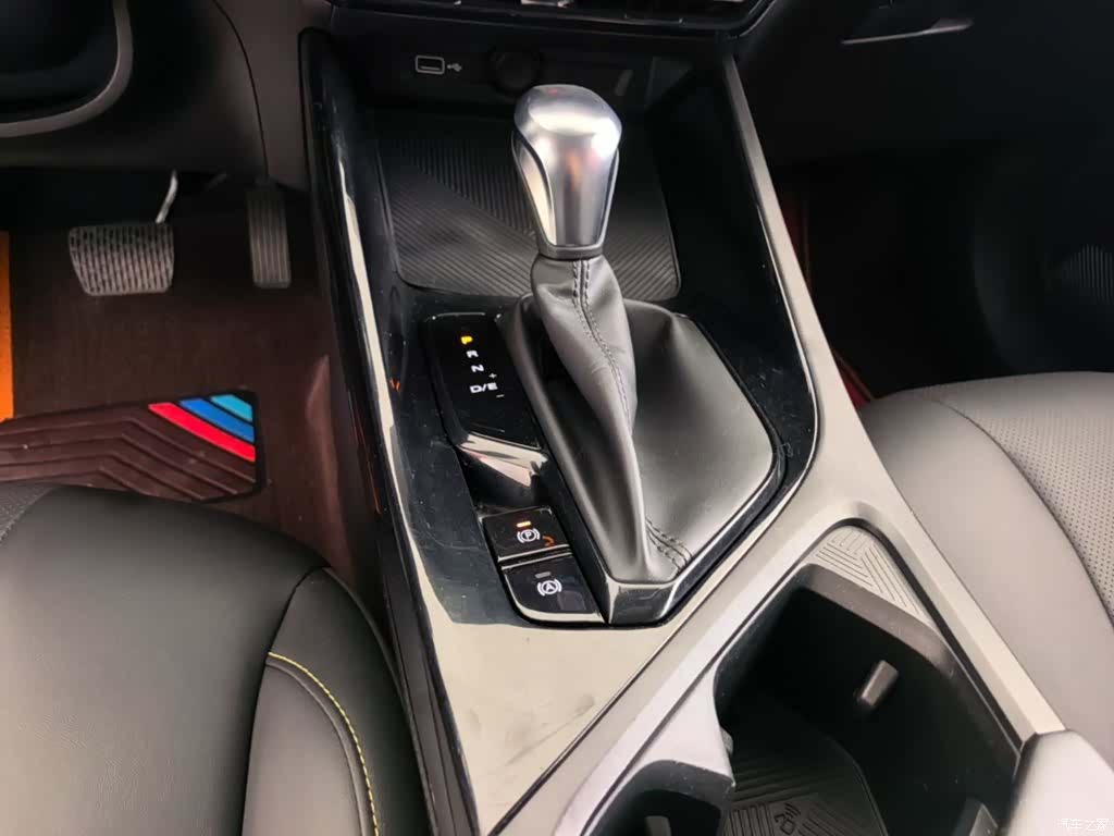 Roewe i5, 2023 14