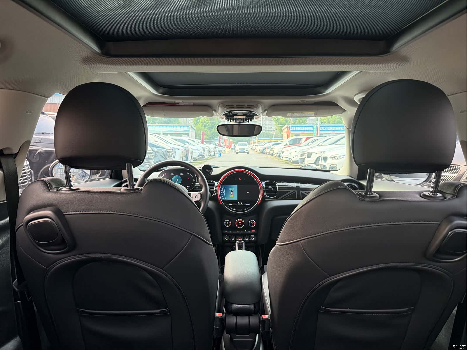 Mini Cooper, 2023 12
