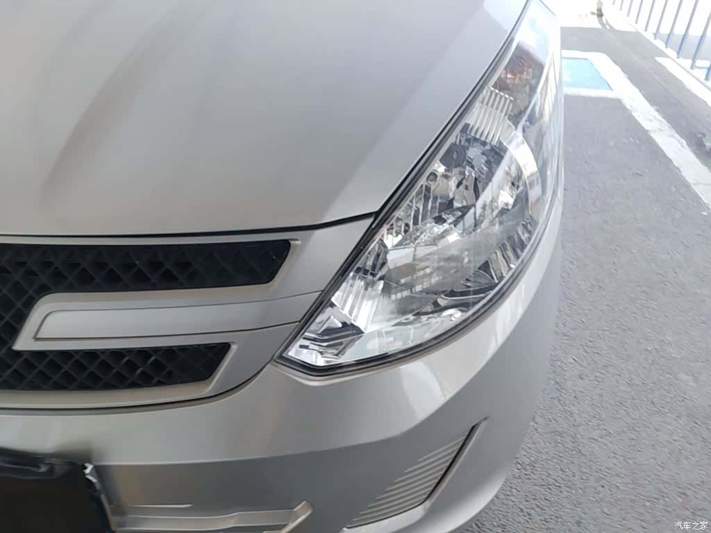 Wuling V, 2020 24
