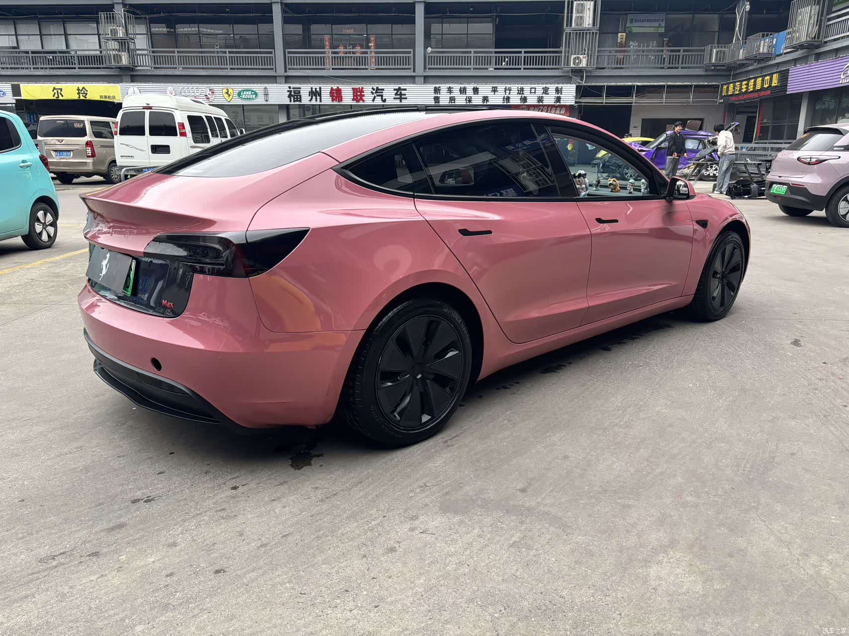 Tesla Model 3, 2025 все фото
