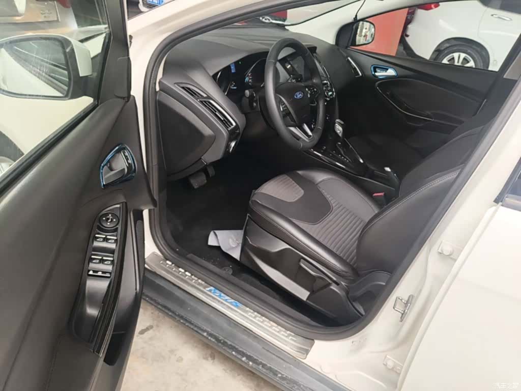 Ford Focus, 2016 16