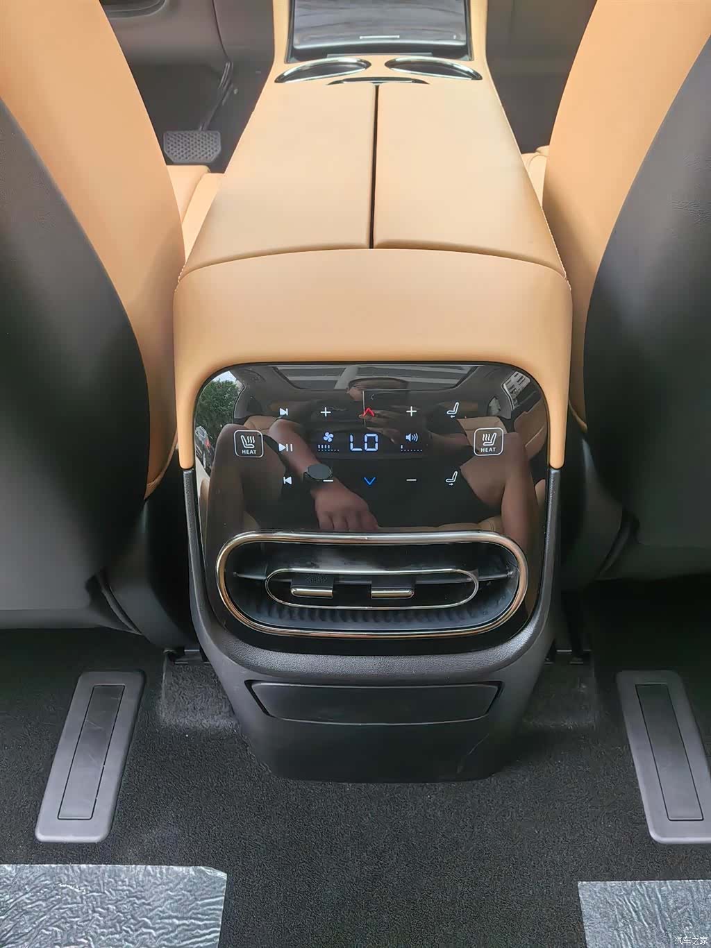 Leapmotor C11, 2024 11