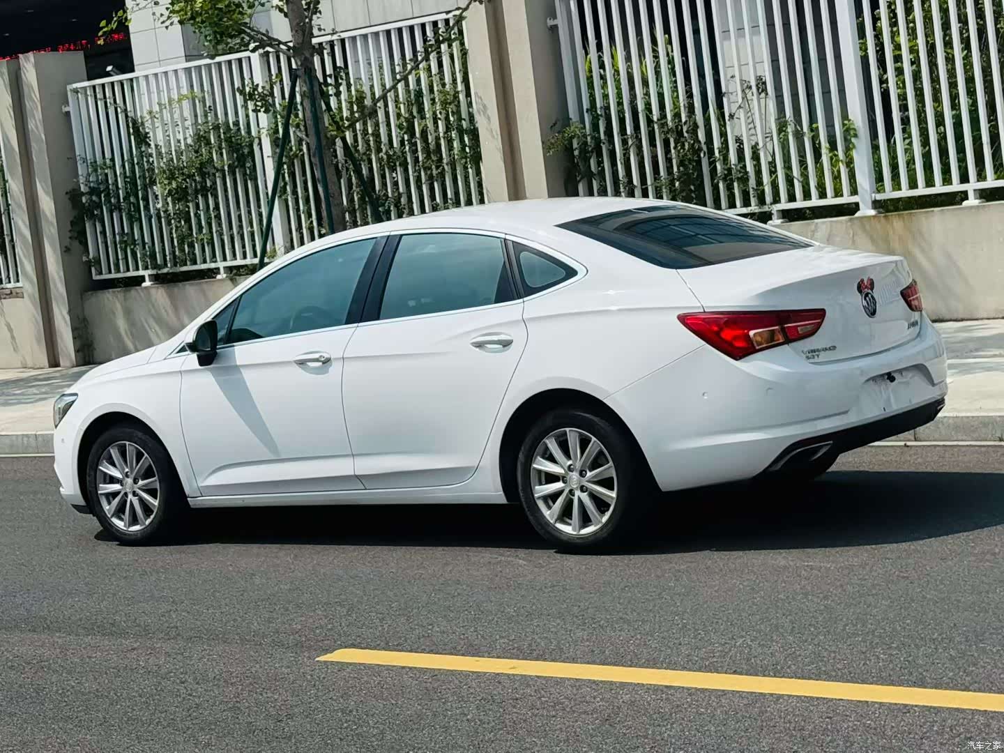 Buick Verano, 2016 3