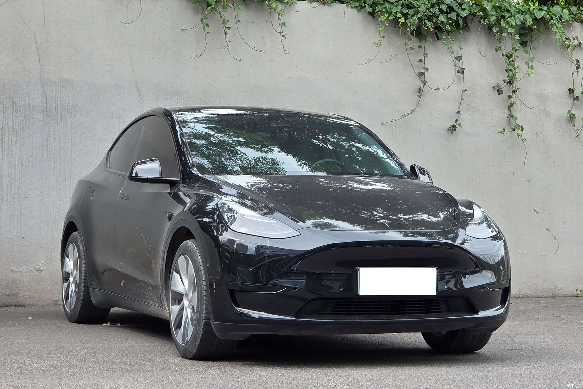 Tesla Model Y, 2023 3