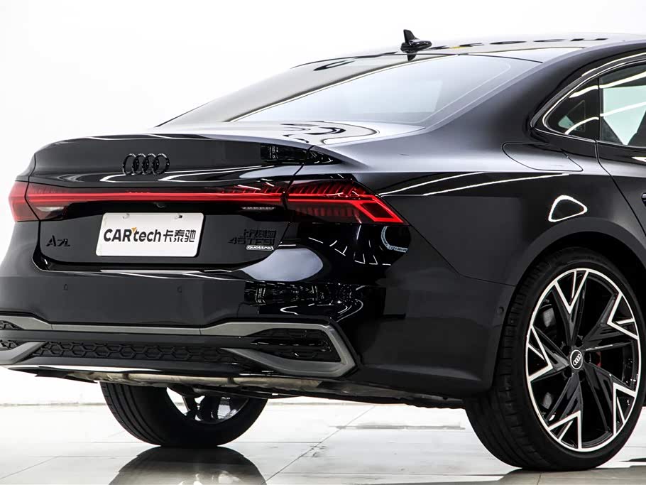 Audi A7L