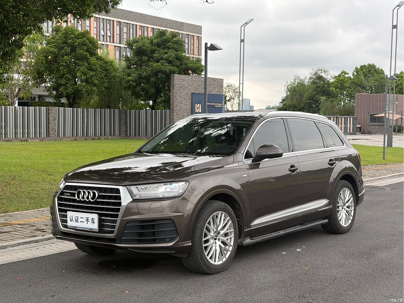 Audi Q7, 2016 1
