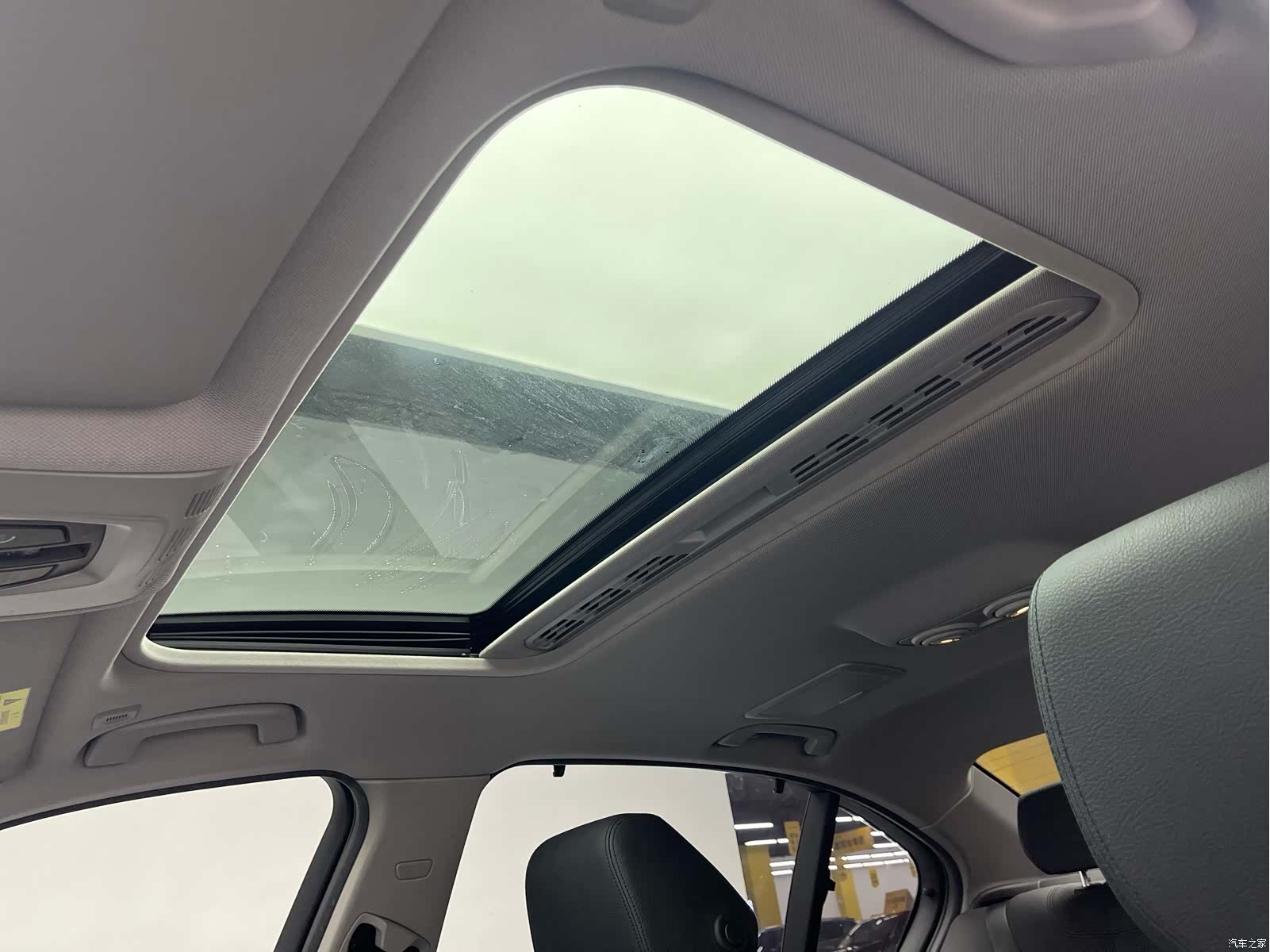 BMW 3 Series, 2018 10