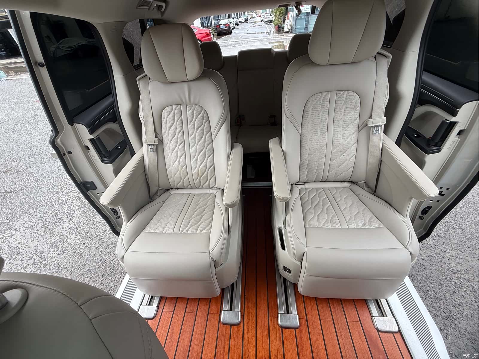 Buick GL8, 2023 7