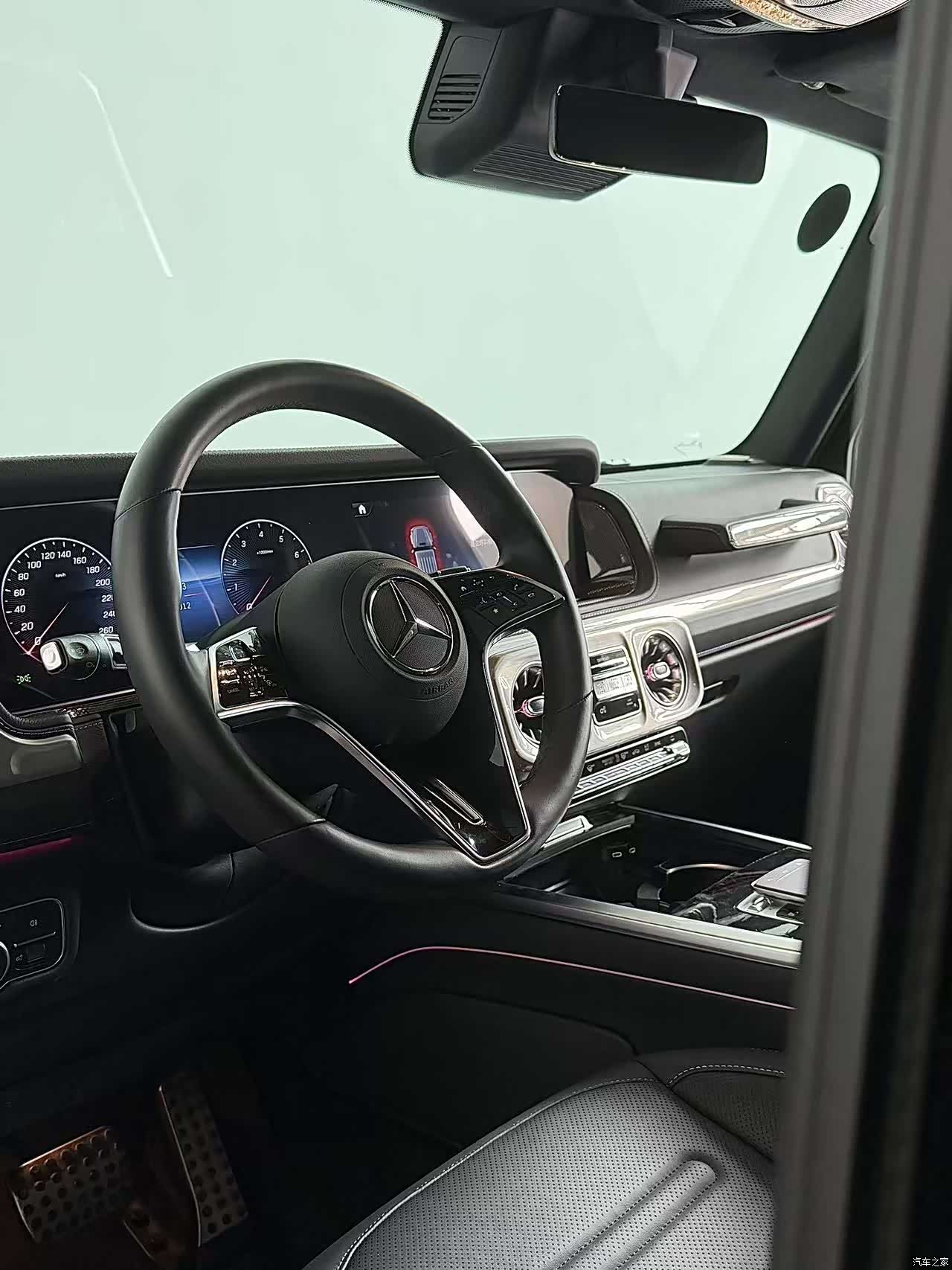 Mercedes-Benz G-Class, 2025 все фото