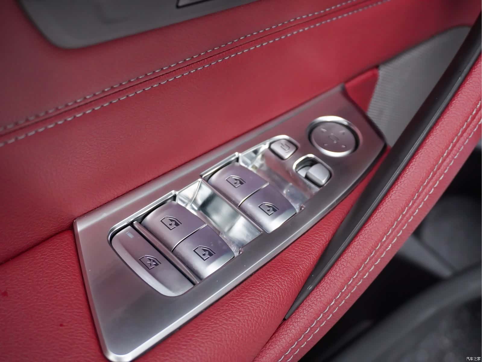 BMW 5 Series, 2023 11