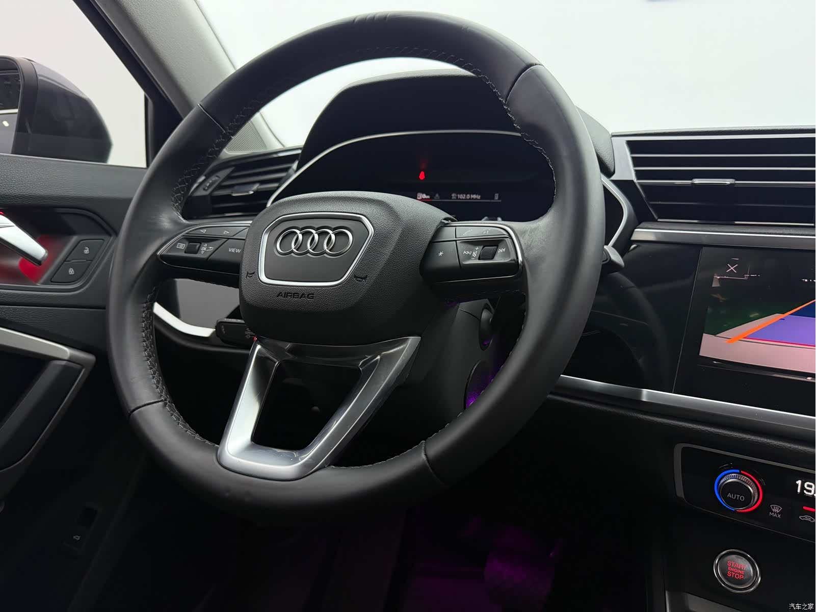 Audi Q3, 2022 13