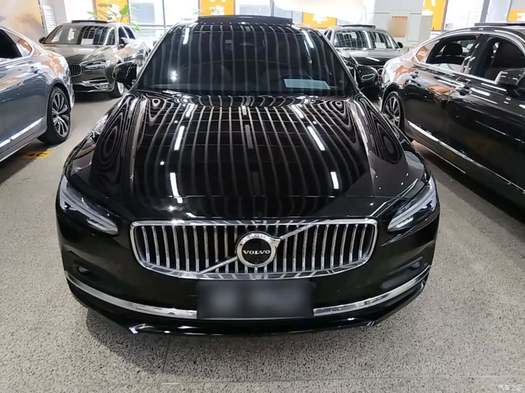 Volvo S90, 2022 3