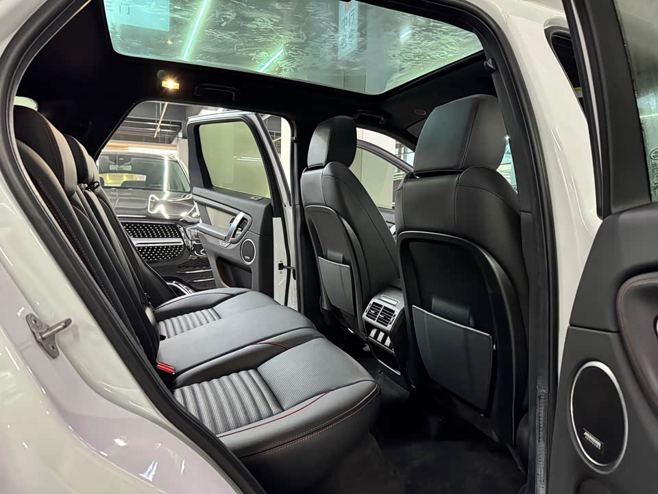 Land Rover Discover sports