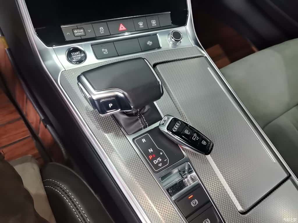 Audi A6L, 2021 14