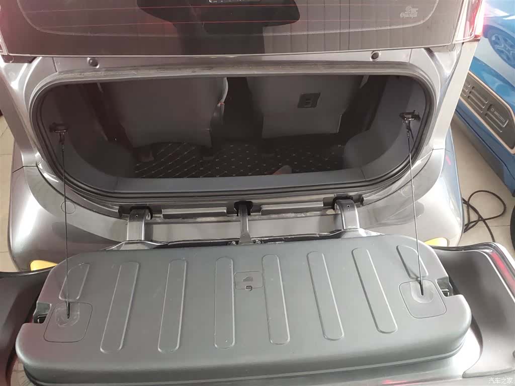 Wuling NanoEV, 2022 19