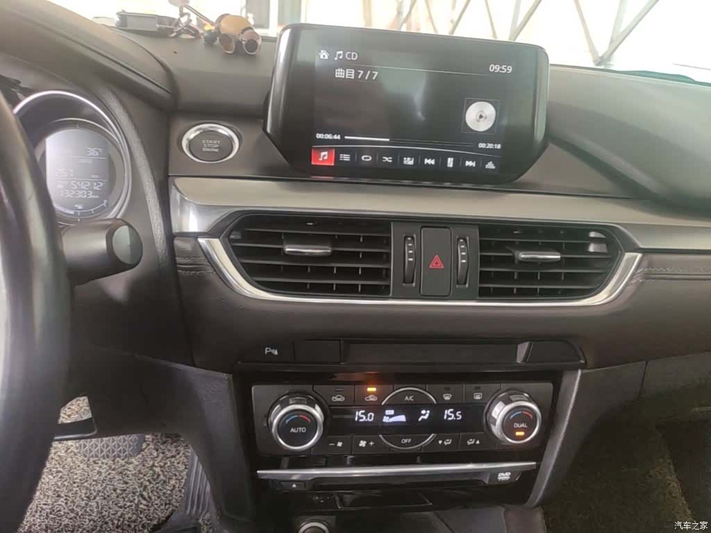 Mazda Atenza, 2016 10