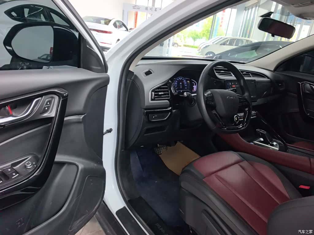 DongFeng AX7, 2025 16