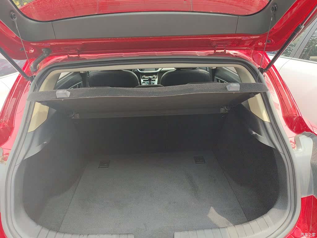 Geely Emgrand, 2020 23