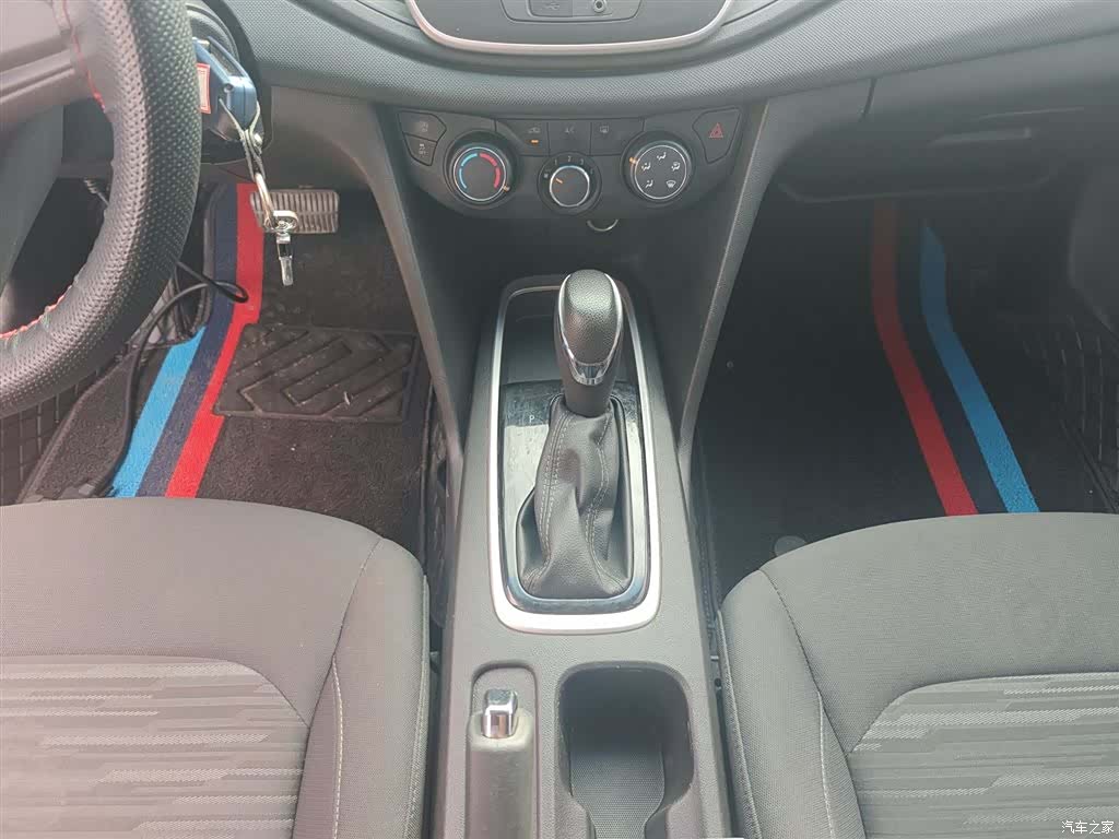 Chevrolet 320, 2019 13