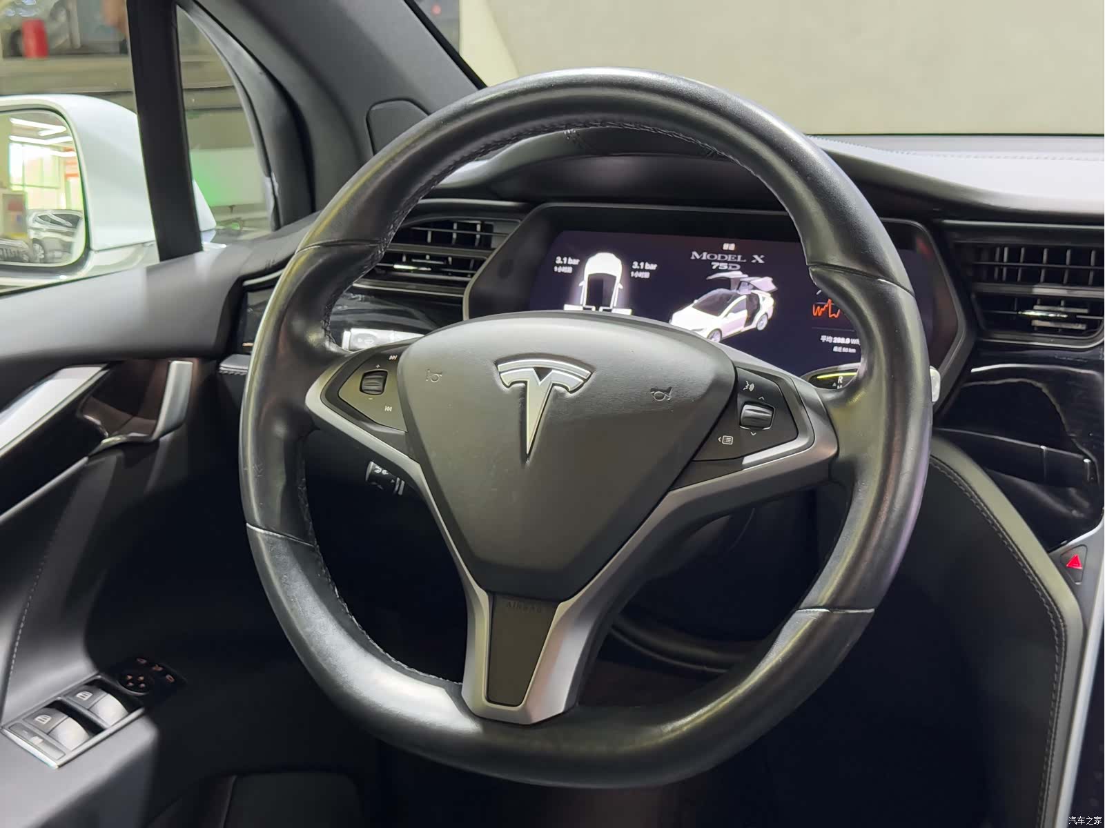 Tesla Model X, 2019 7
