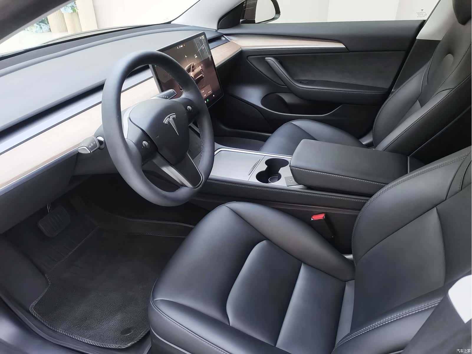 Tesla Model 3, 2022 6