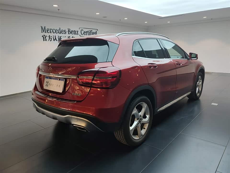 Mercedes-Benz GLA