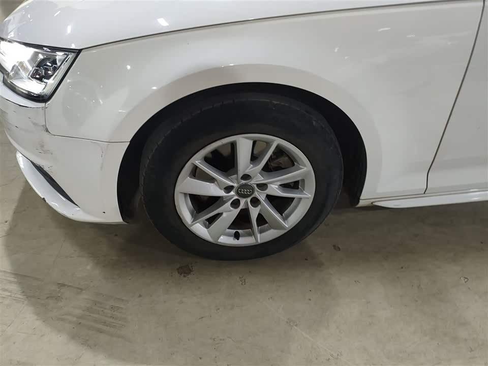 Audi A4L