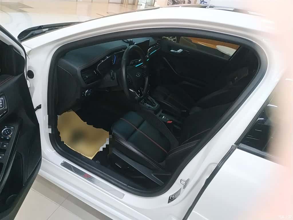 Ford Focus, 2023 16
