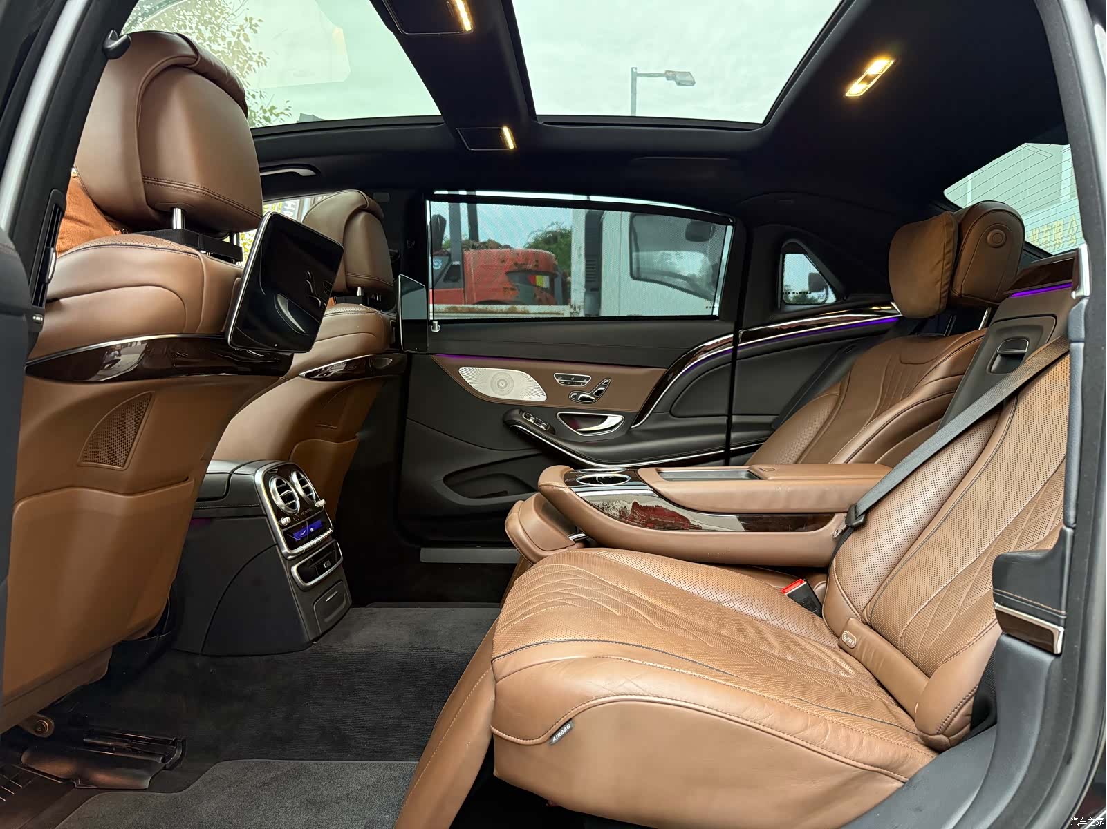 Maybach S-Class, 2019 10