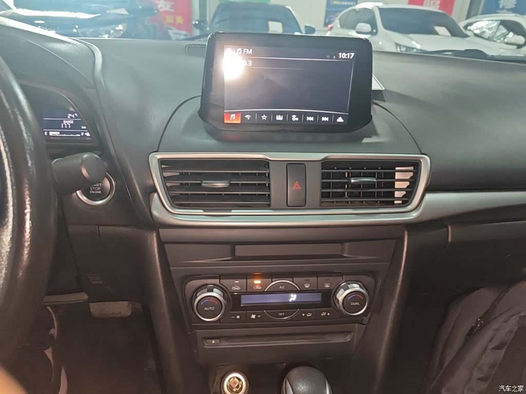 Mazda Mazda3, 2019 13