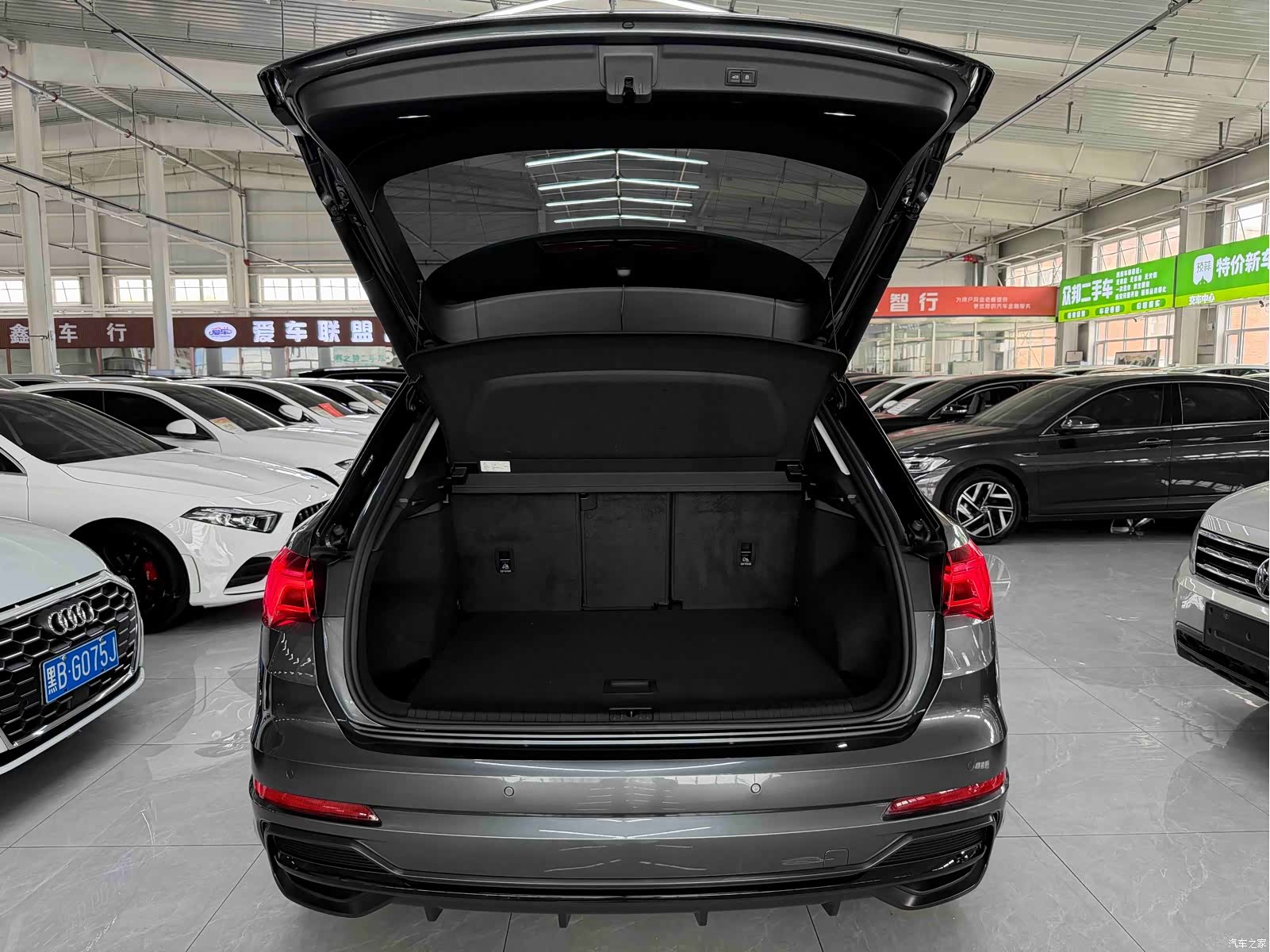 Audi Q3, 2023 19