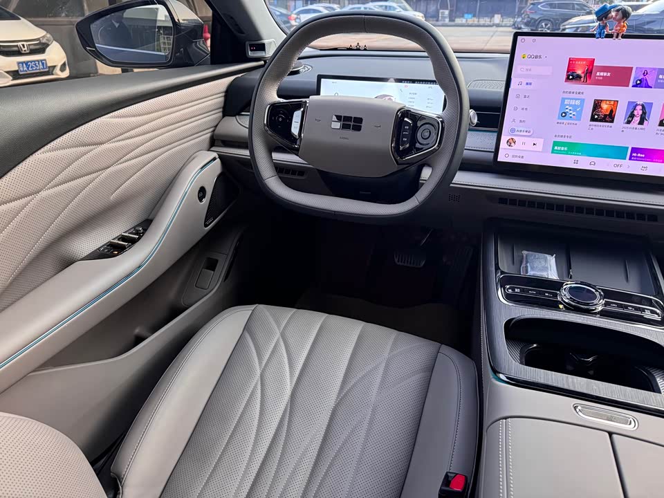 Geely Galaxy Galaxy Sparkle 8