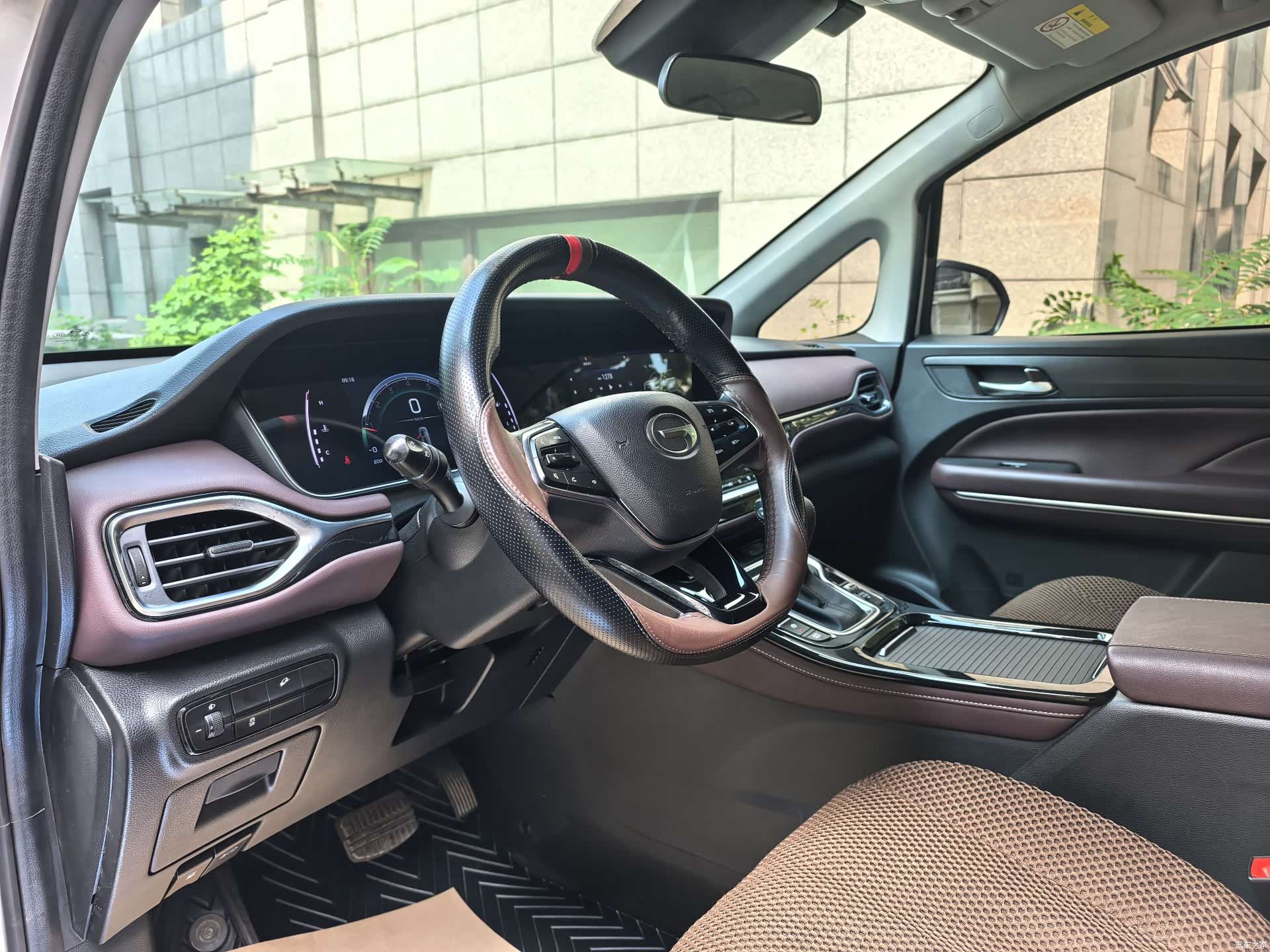 Trumpchi M6, 2023 10