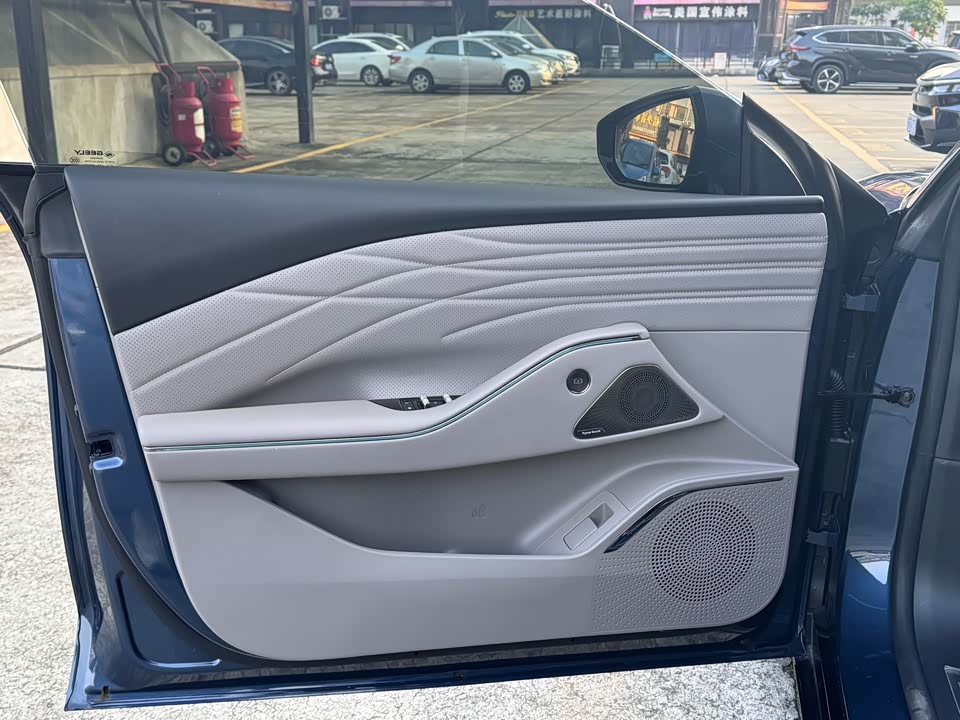 Geely Galaxy Galaxy Sparkle 8