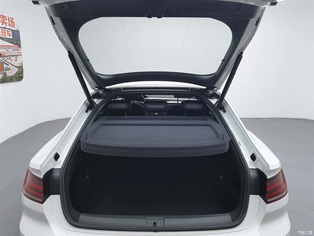 Volkswagen CC, 2023 16