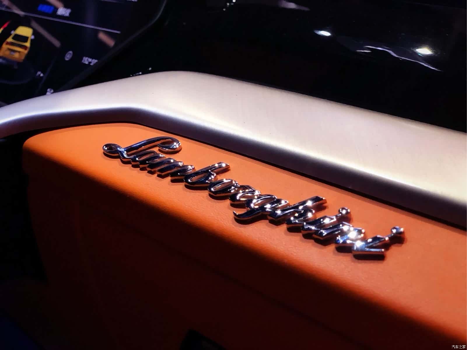 Lamborghini Urus, 2019 17