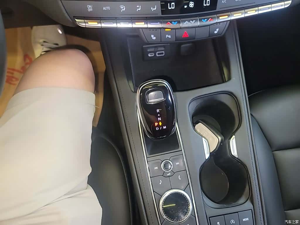 Cadillac XT4, 2021 14