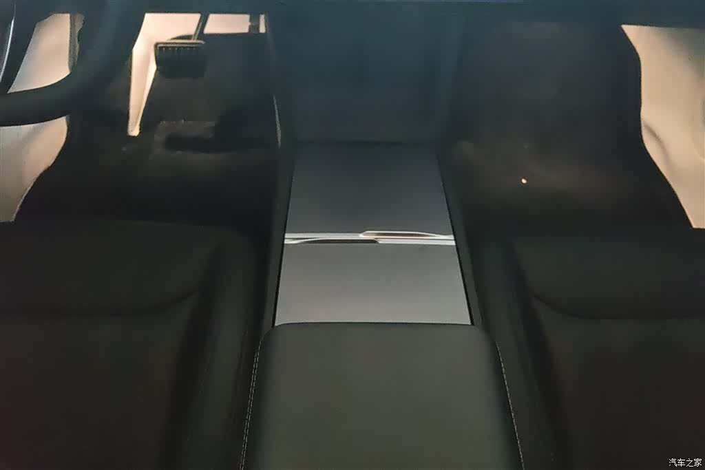 Tesla Model 3, 2024 16