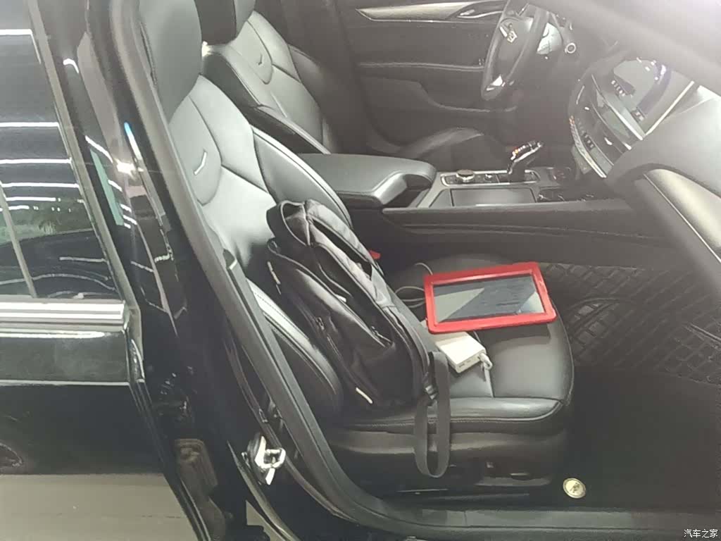 Cadillac CT5, 2022 25