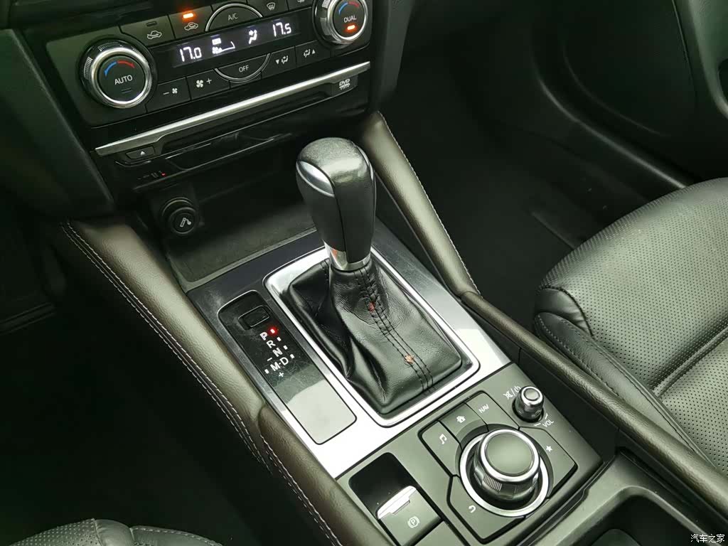 Mazda Atenza, 2018 13