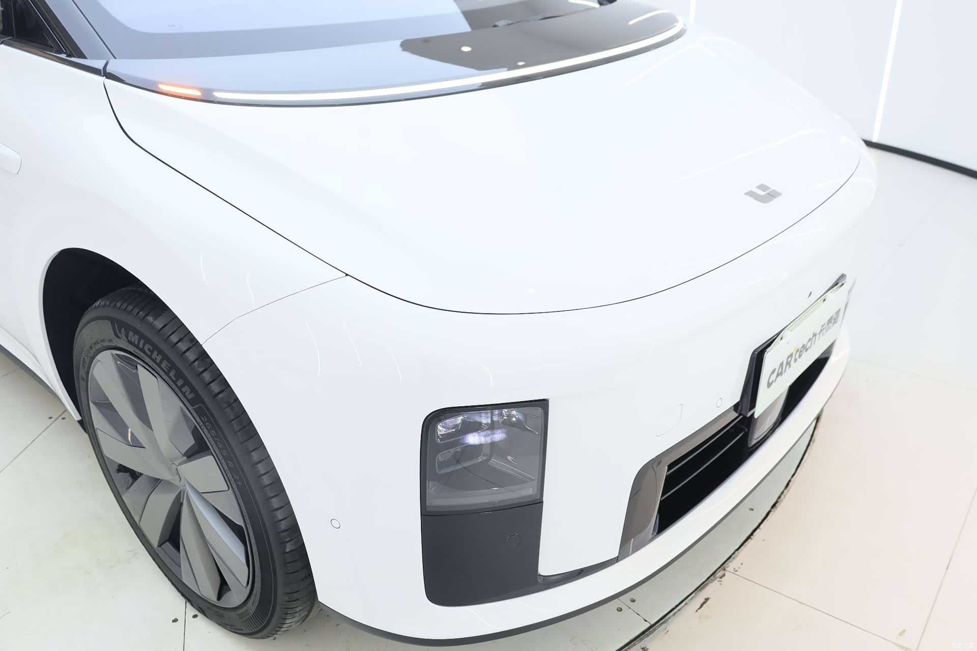 Li Auto i8, 2025 8