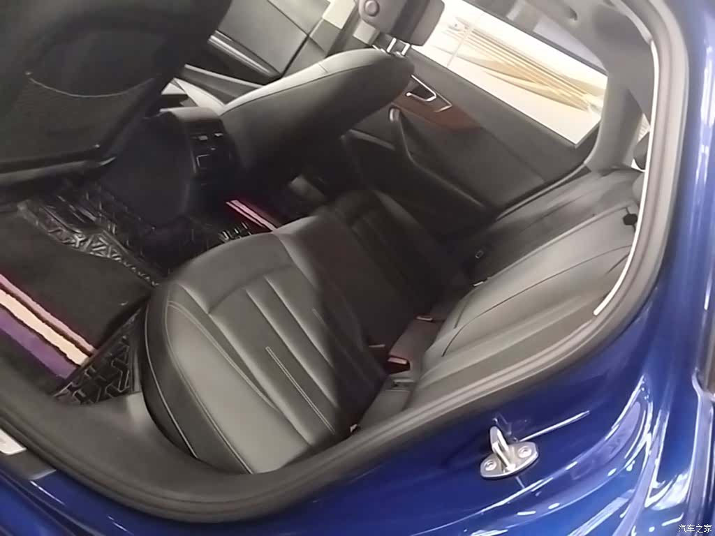 Audi A4L, 2020 17