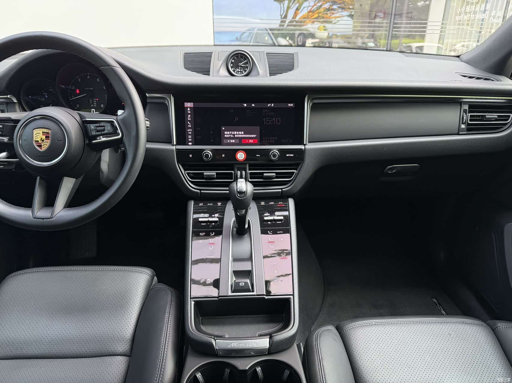 Porsche Macan, 2023 12