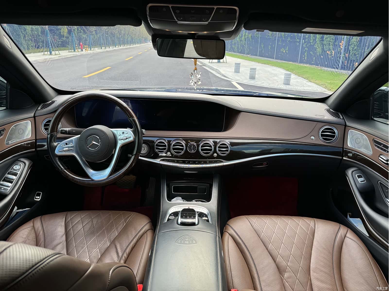 Maybach S-Class, 2018 10