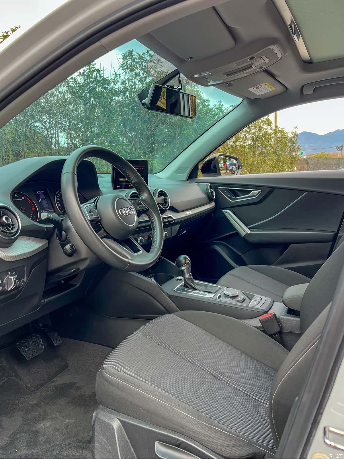 Audi Q2L, 2021 13